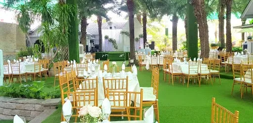 thi-cong-san-vuon-nha-hang-go-vap1