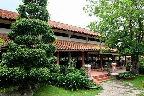 thi-cong-san-vuon-nha-hang-tai-cu-chi2