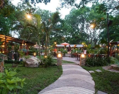 Thi Công Sân Vườn Quán Ăn Đẹp – Thu Hút Khách