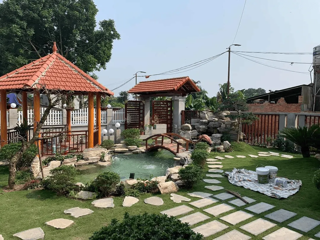 thiet-ke-san-vuon-nha-hang-gia-re6