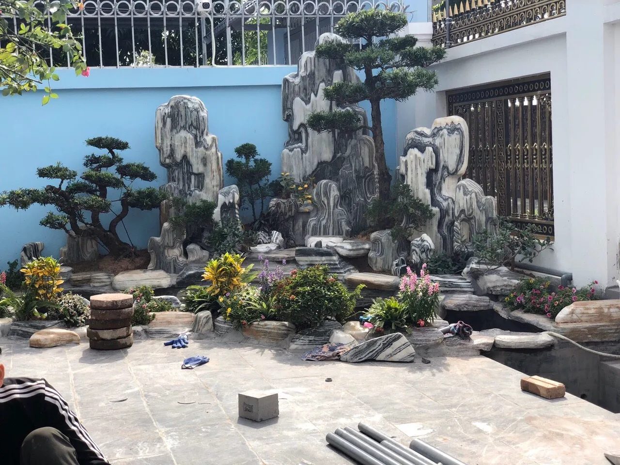 Hòn non bộ phong cách Nhật bằng xi măng 3