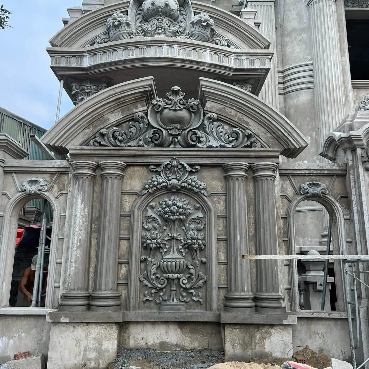 phu-dieu-xi-mang-mat-tien