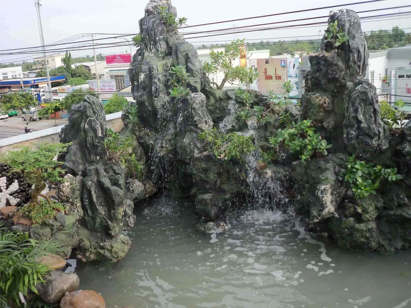 thiet-ke-hon-non-bo-theo-the-nui-SONG-PHONG