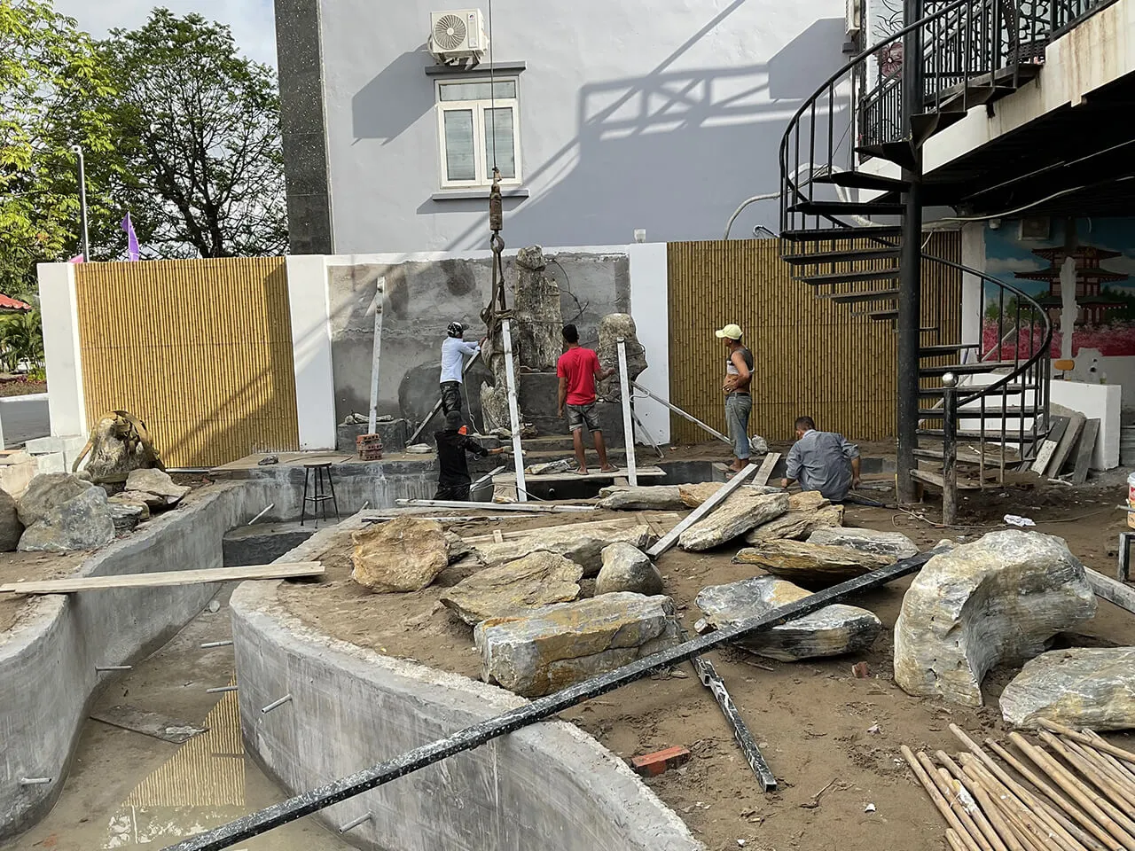 Thiết Kế Thi Công Hồ Cá Koi Tại Bình Dương