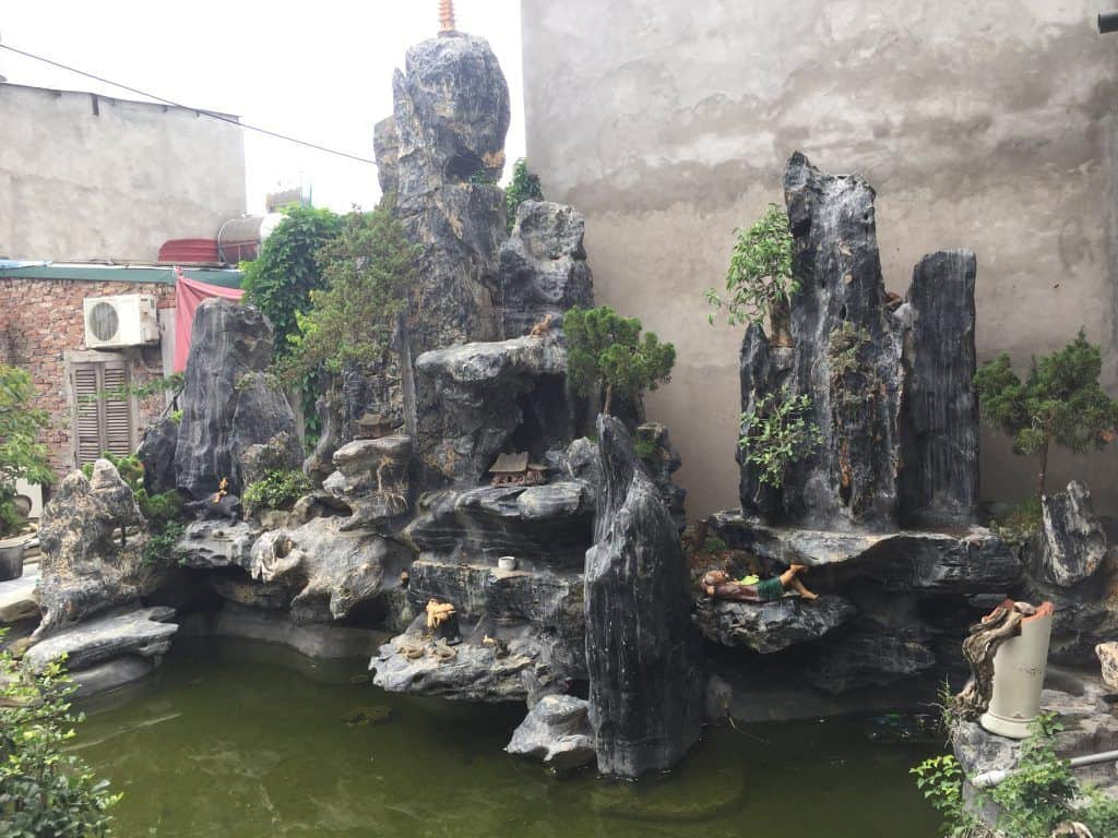 Tường nước giả đá tự nhiên